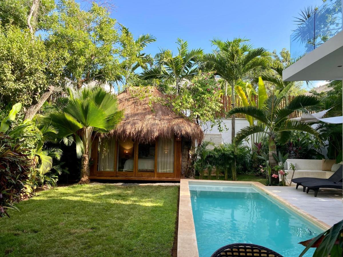 Luxury Private Villas , Private Pool, Private Garden, Jacuzzi, 24Hours Security Тулум Екстериор снимка